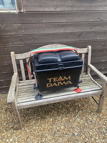 Daiwa fishing seat box - seat,
