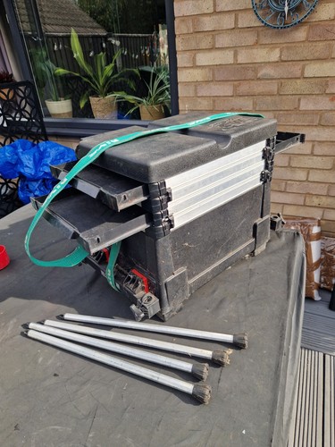 Rive seatbox side trays - seatbox.,
